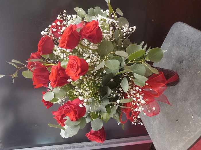 18 roses