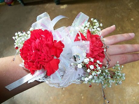 wristlet 2 carnation